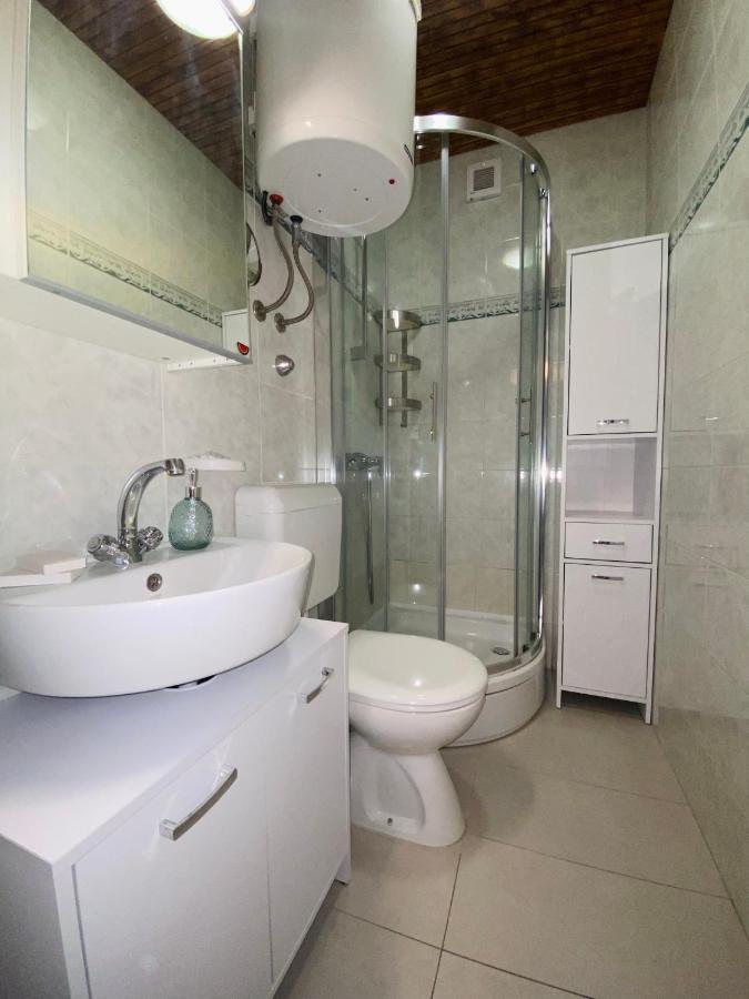 Apartment Andrea Baska Voda Luaran gambar