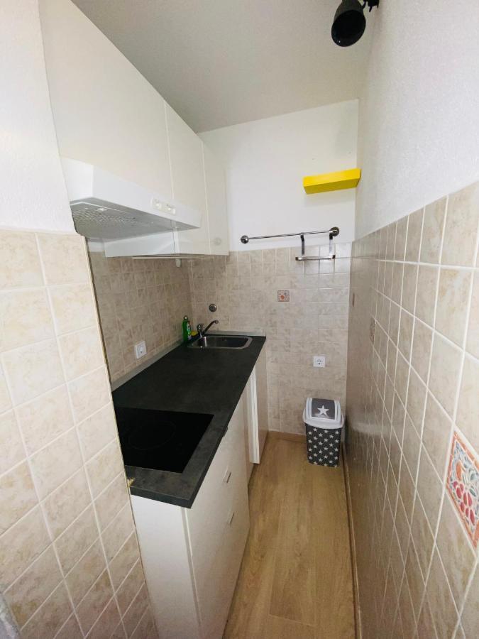 Apartment Andrea Baska Voda Luaran gambar